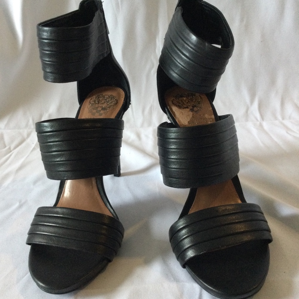 Stylish Vince Camuto Heels NEW